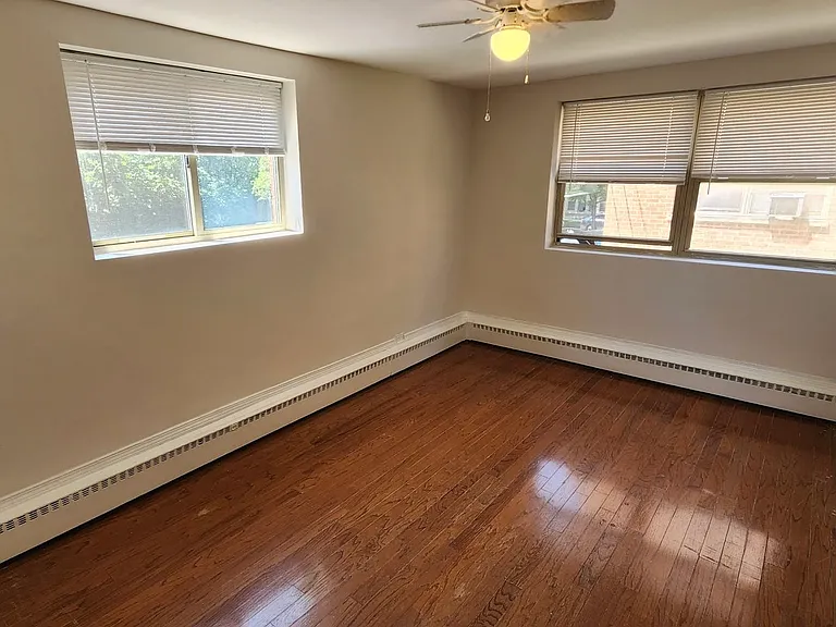 2243 W Farwell Ave — Photo 4