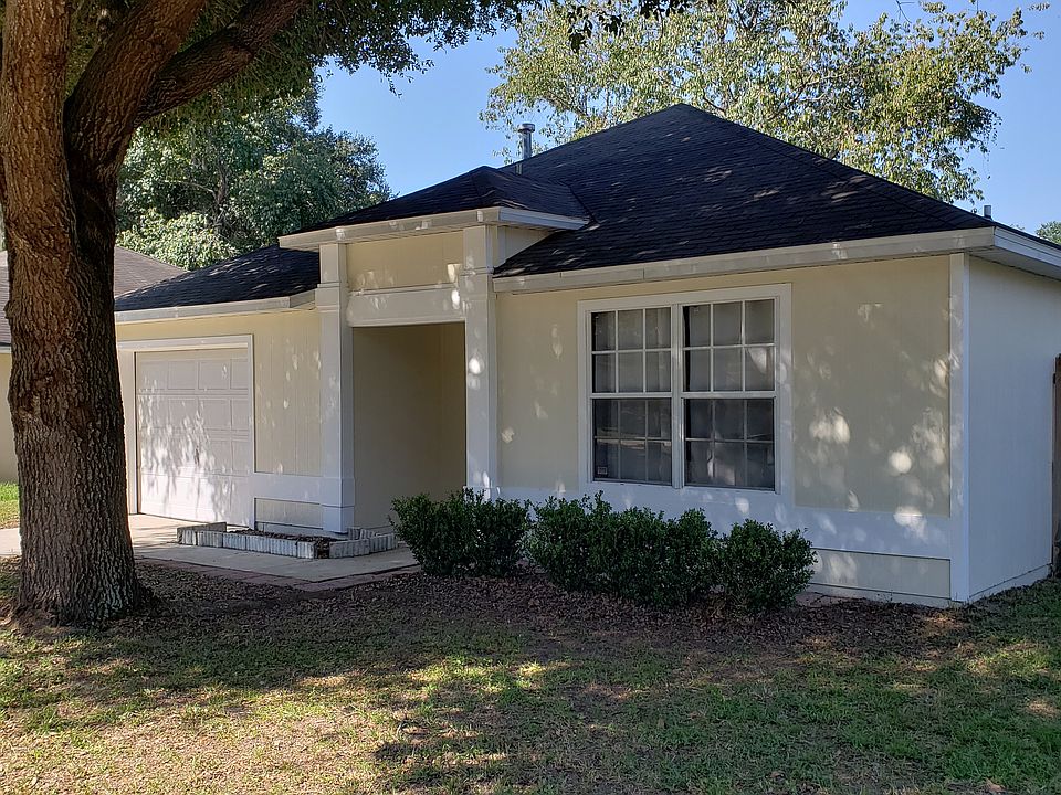 1st image of 3260 NW 25th Ter