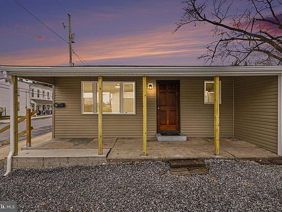 5th image of 47 E High St