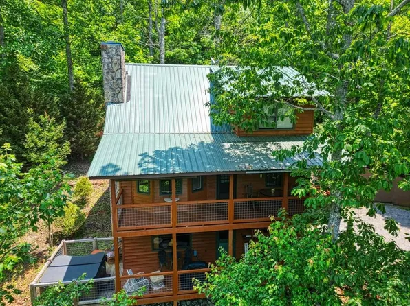 2529 Hunter Rd, Hiawassee, GA 30546