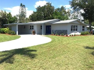 2402 24th Way, Sarasota, FL 34235