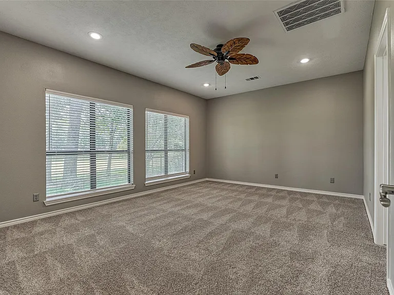 13707 Fountainview Dr — Photo 24