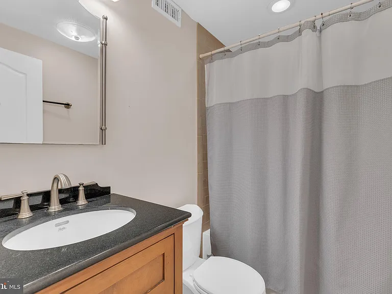 7205 Van Ness Ct — Photo 35