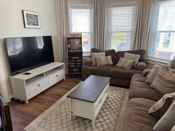 217 W 30th St #1A, Norfolk, VA 23504