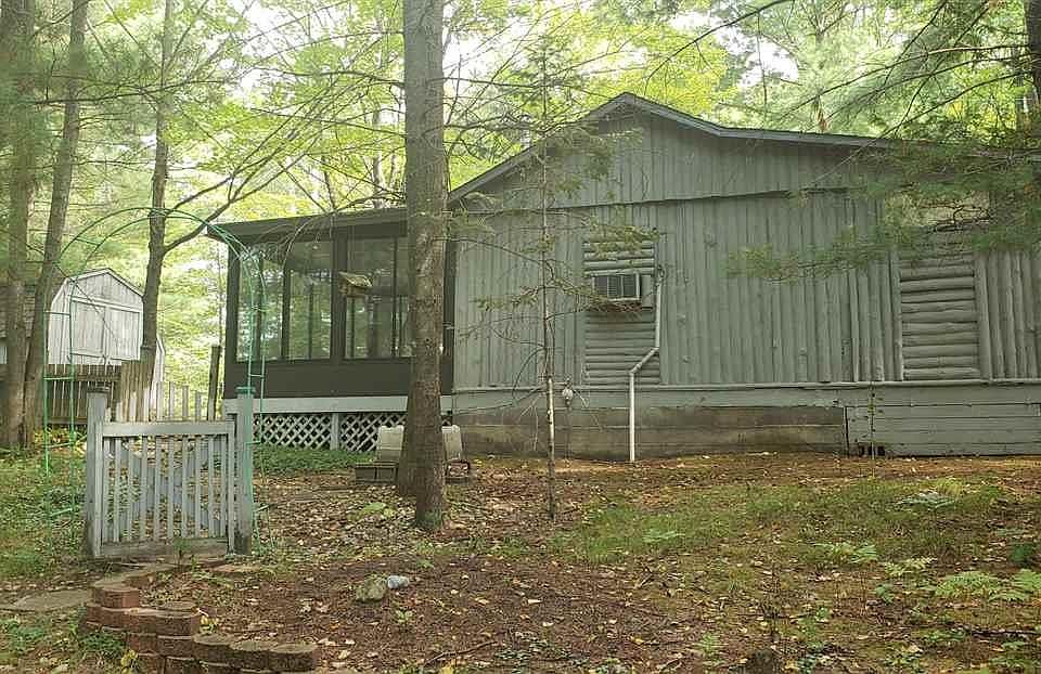 1st image of 905 Lucille Dr NE