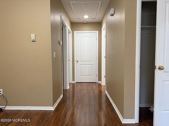 4th image of 237 A Columbine Avenue