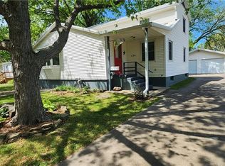 474 Fieldcrest Dr, Pittsburg, KS 66762