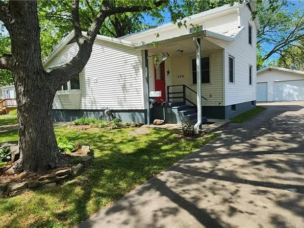 474 Fieldcrest Dr, Pittsburg, KS 66762