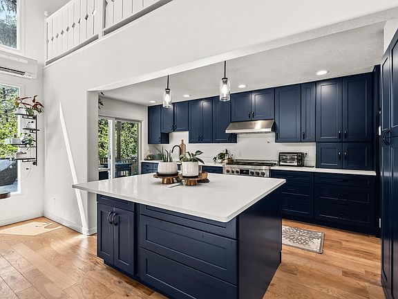 5th image of 3806 Jumpoff Joe Creek Rd