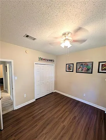 1104 Zachary Dr — Photo 11