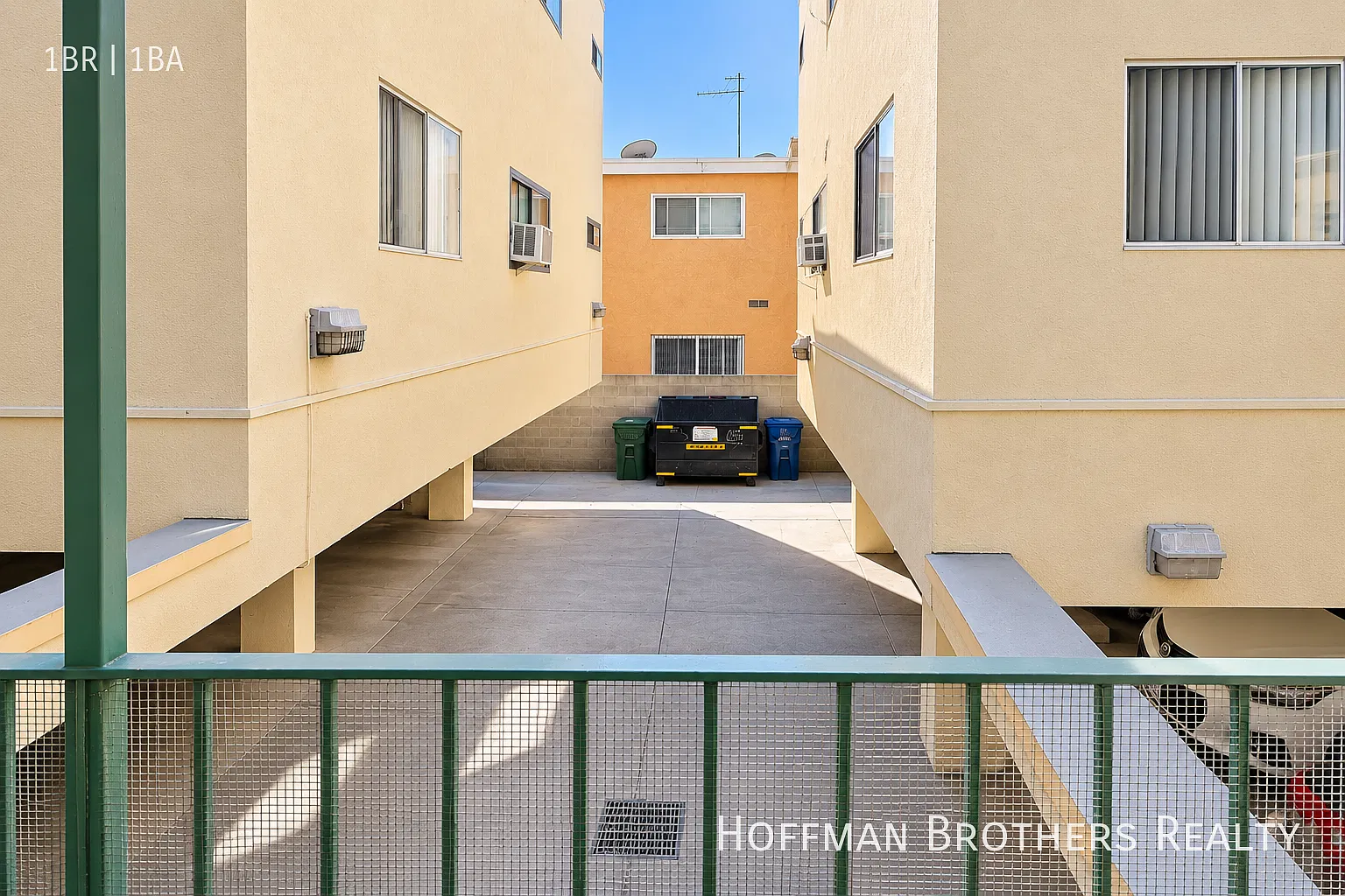 6561 Fulton Ave — Photo 4