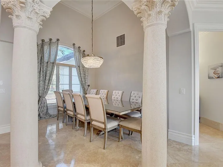1320 S Lakeside Dr — Photo 7