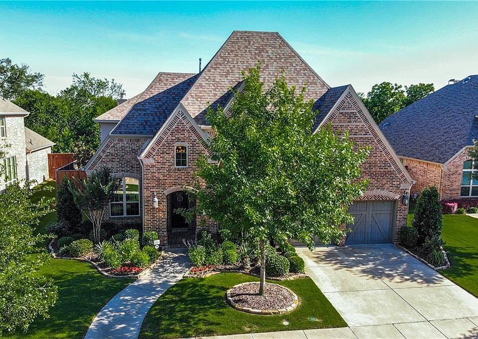 1st image of 13579 Lyndhurst Dr