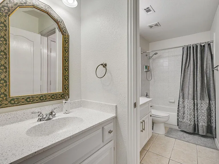 4325 Angelina Dr — Photo 30