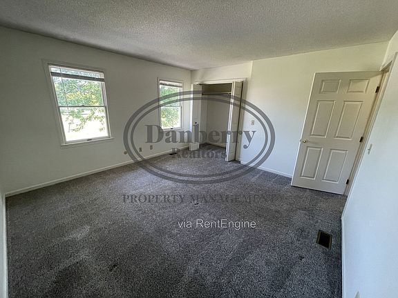 4th image of 328 Olive St