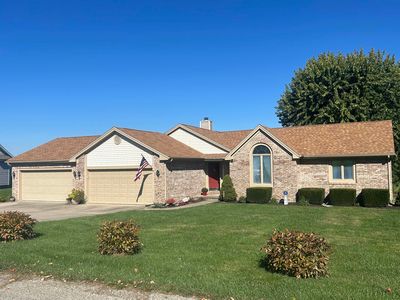 1956 E Woodside Village Dr, Connersville, IN, 47331