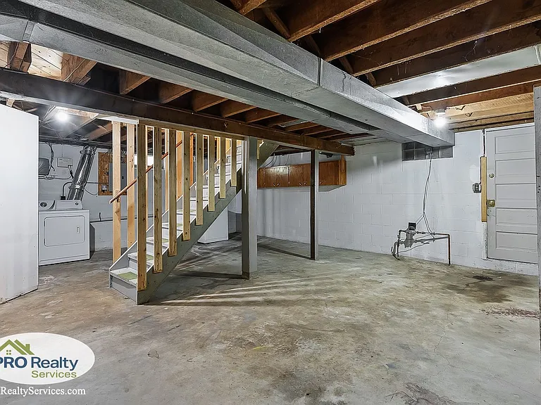 208 2nd St SW — Photo 19
