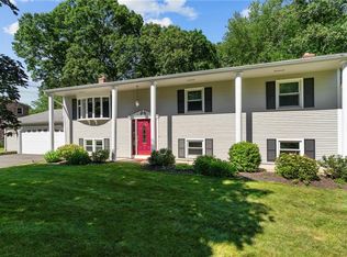 9 Betsy Williams Cir, Johnston, RI 02919