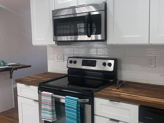 3rd image of 1441 Bowser Dr #1