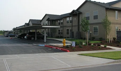 195-Santiam Village Apartments — Photo 23