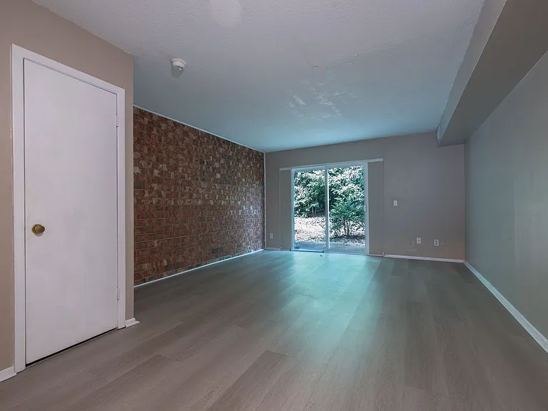 235 Keowee Trl — Photo 24