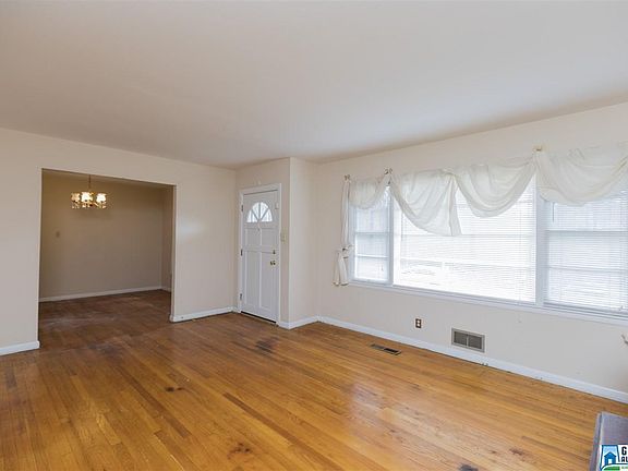 3rd image of 234 Greenfield Dr