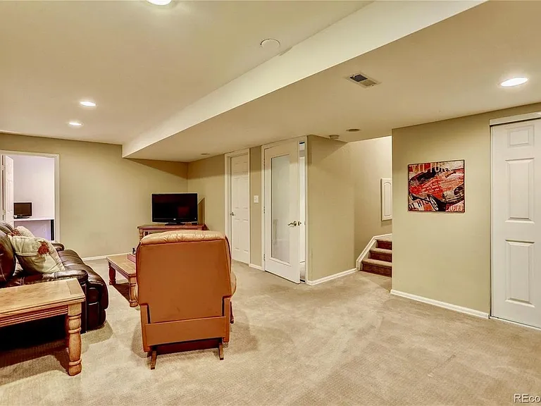 10281 Willowbridge Ct — Photo 37