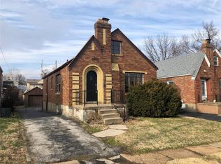 8733 Acacia Dr, Saint Louis, MO