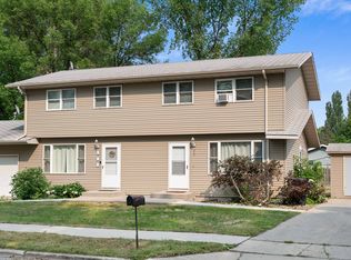 715 S 25th St, Grand Forks, ND 58201