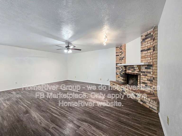 1709 Clark Trl — Photo 4