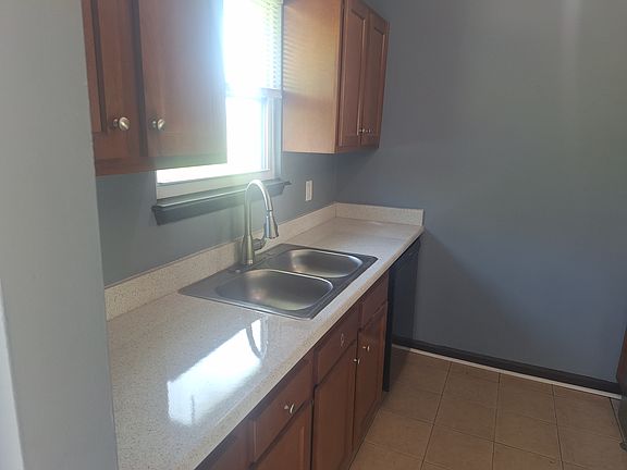 4th image of 1286 Montecello Dr APT A