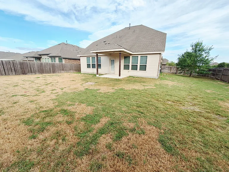 5900 Bucine Cv — Photo 39