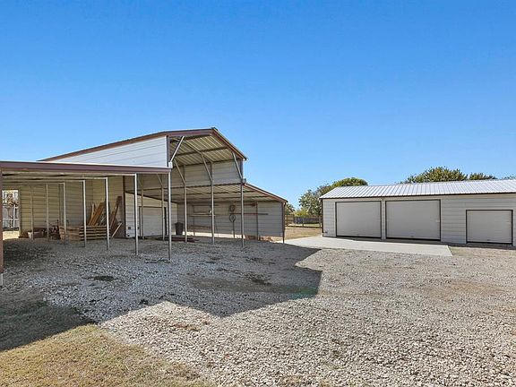 4th image of 505 Overland Dr