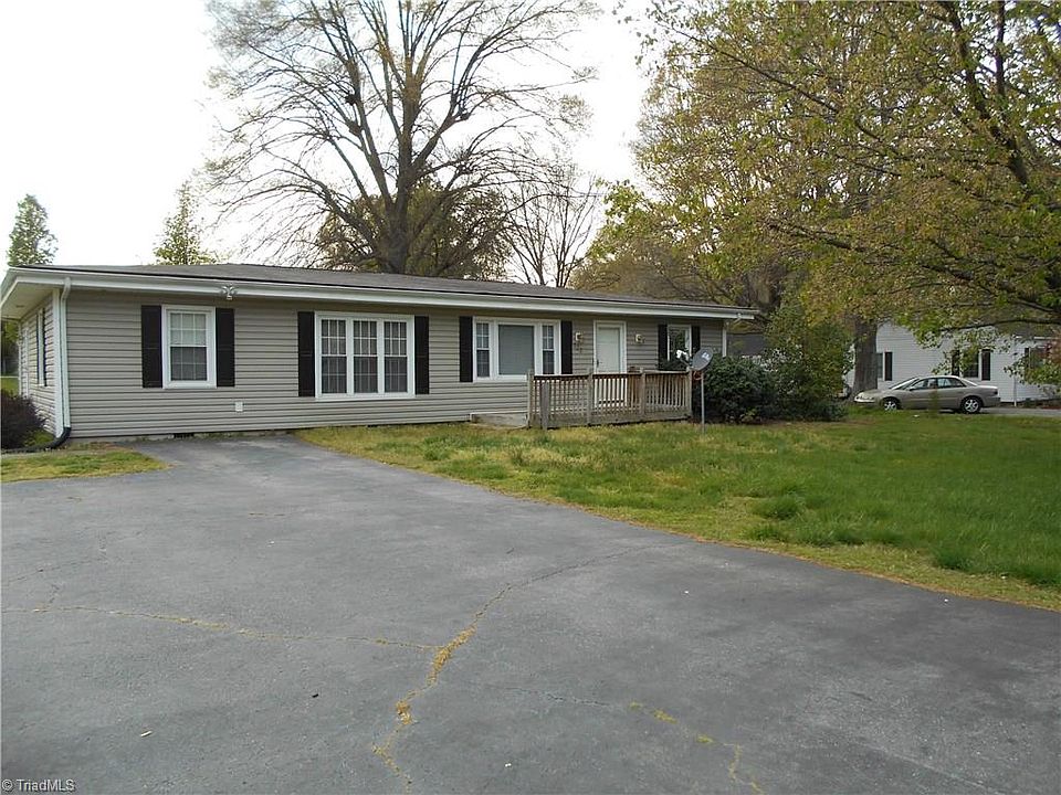 2nd image of 333 Walter Chambers St