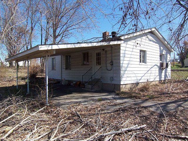 2nd image of 175 Highway 56 N