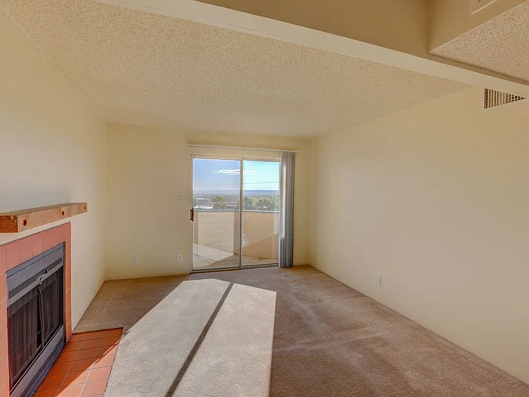 Americana Lakewood Apartments — Photo 19