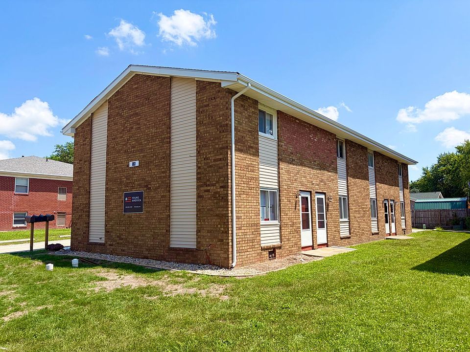 1st image of 106 College Park Ct #2