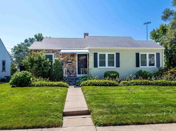 539 W 29th St, Davenport, IA 52803