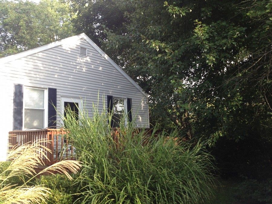 2nd image of 1107 Virginia St