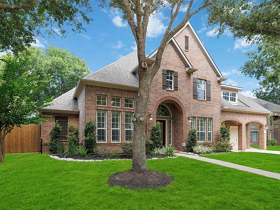 3rd image of 3303 Raleigh Row