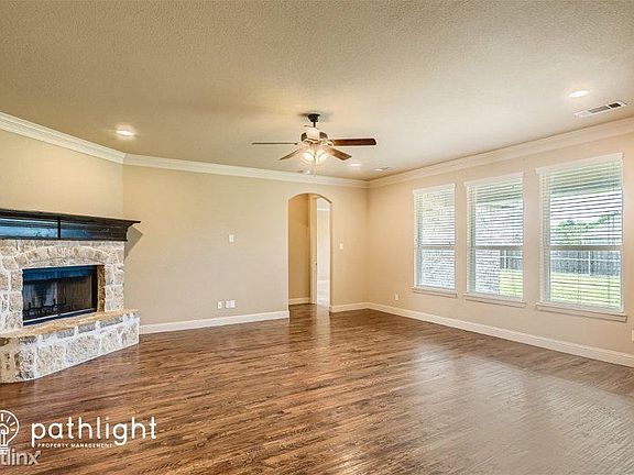 2nd image of 408 Montpelier Ln