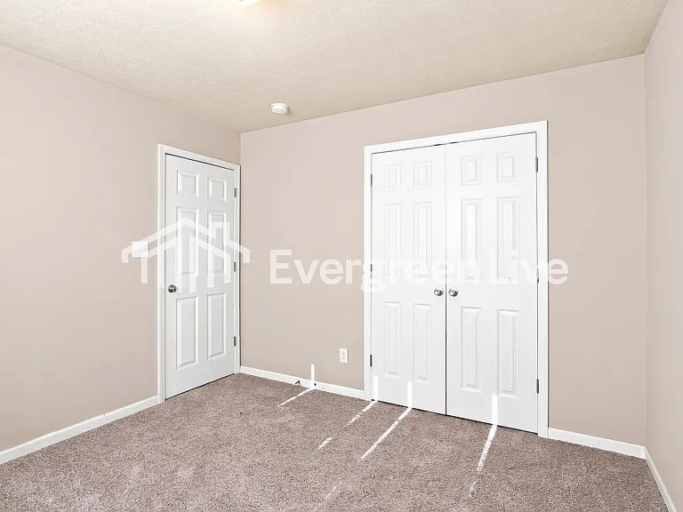 7823 Trisa Ct — Photo 13