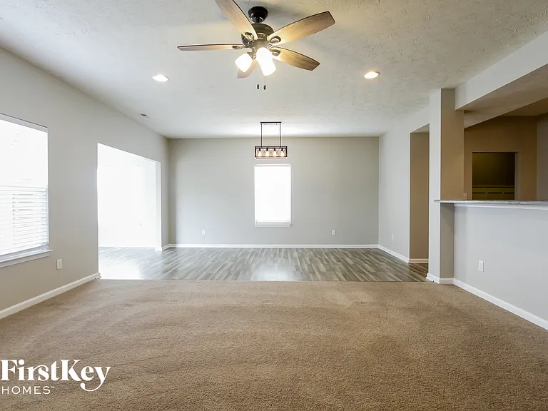403 Tracewood Bnd — Photo 4