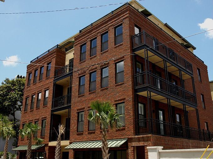 4th flr full Society St frontage, Brick areas !