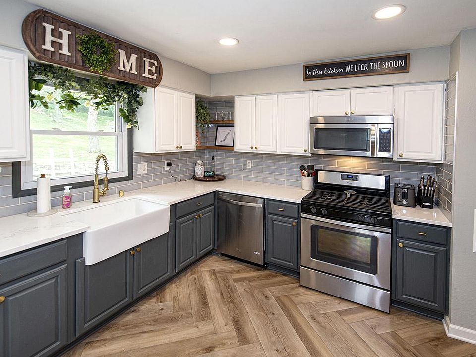 653 Coventry LANE, Hartland, WI 53029 Zillow