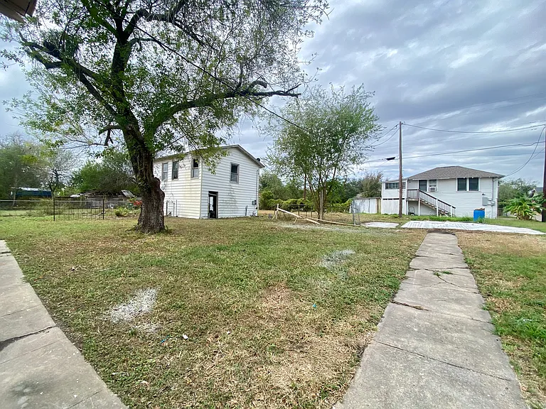 431 Tutt Ave — Photo 37