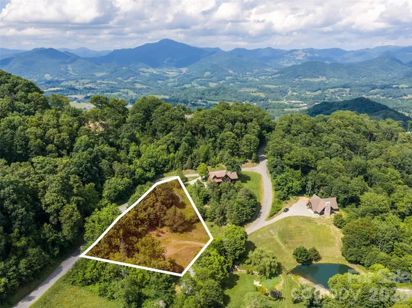 37 Tapestry Trl, Waynesville, NC 28785
