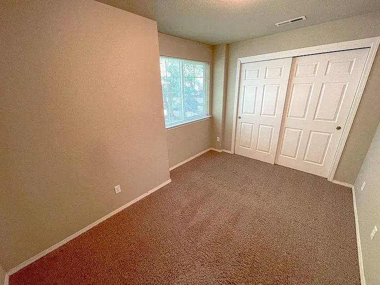 614 Prescott St — Photo 16