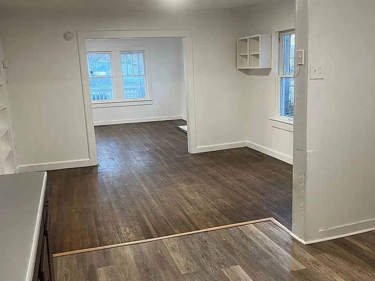 1043 Jackson Blvd — Photo 11