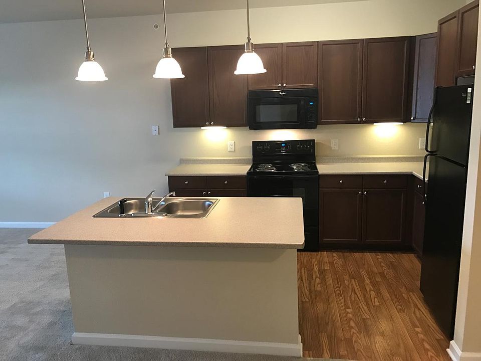 Large Open Concept Kitchen